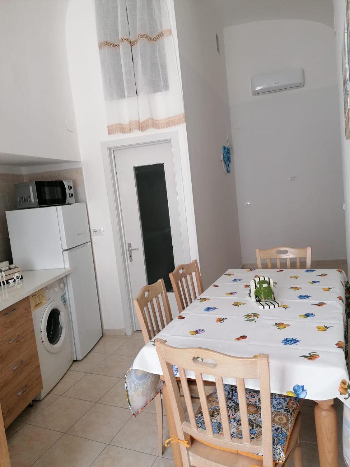 Amaste In Puglia Casa Vacanza Bisceglie Eksteriør billede